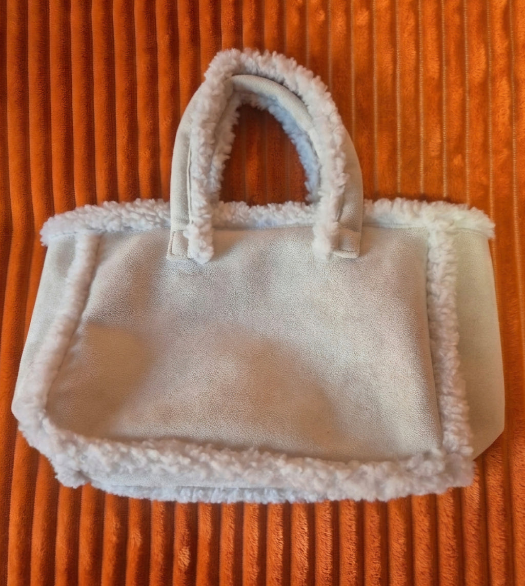Detalle tejido beige crema bolso tote boho chic estilo après-ski | vaqueraspain