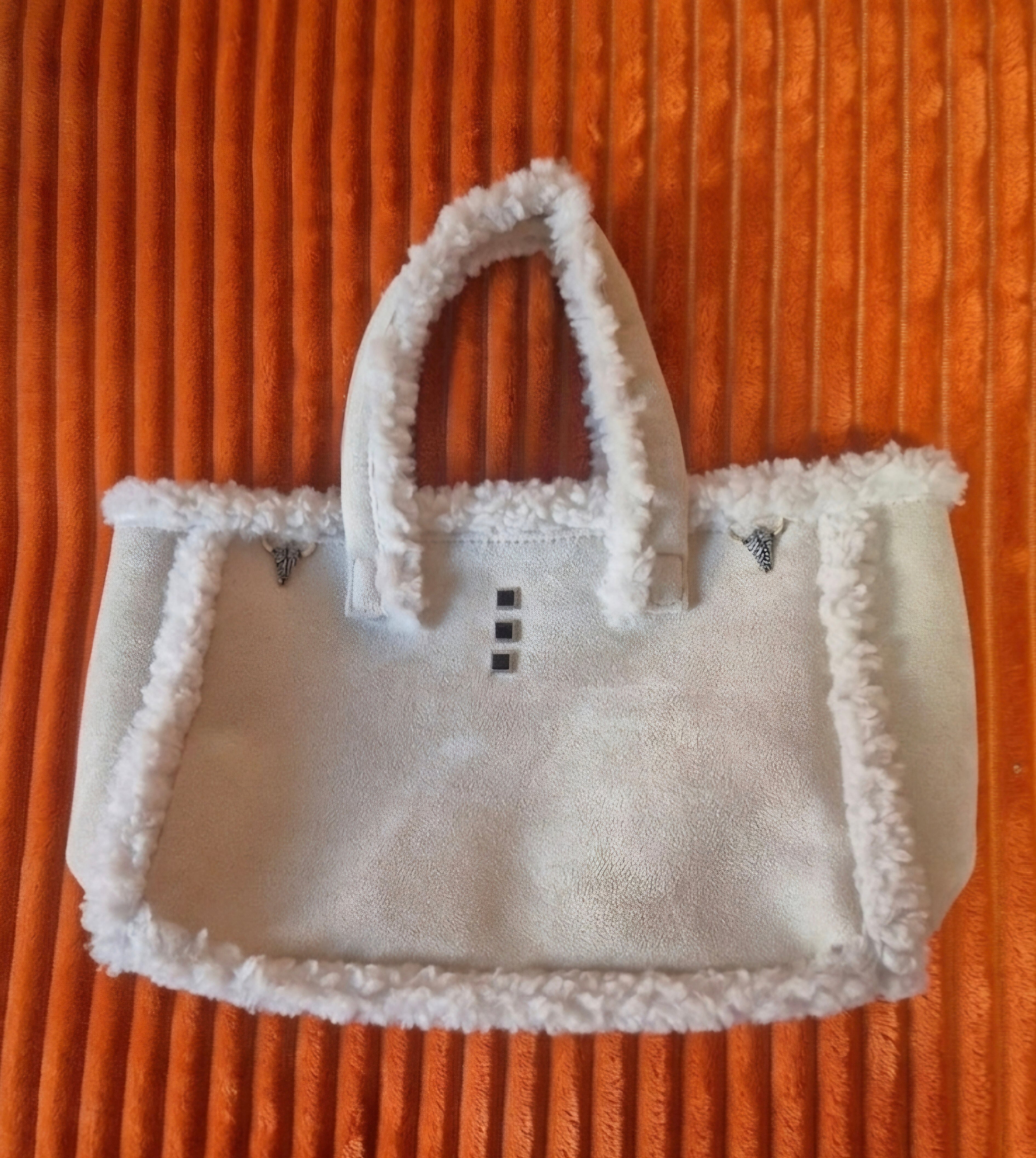 Bolso tote boho chic color beige crema estilo après-ski vintage artesanal | vaqueraspain