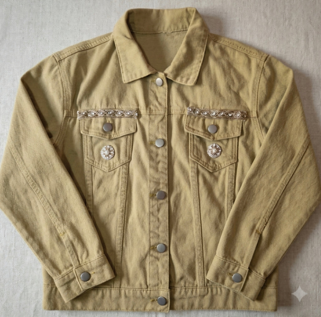 Chaqueta vaquera beige bordados dorados