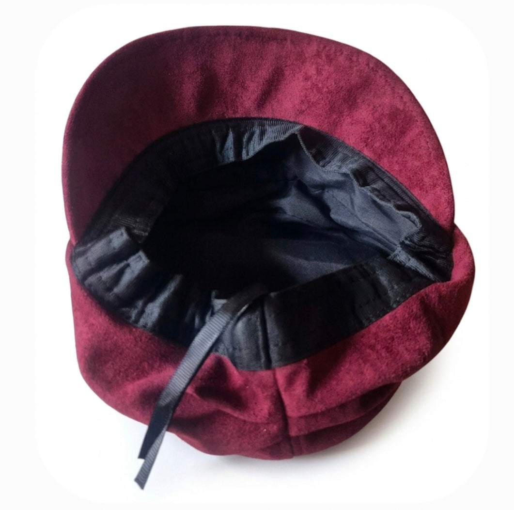 Gorra burdeos corazón