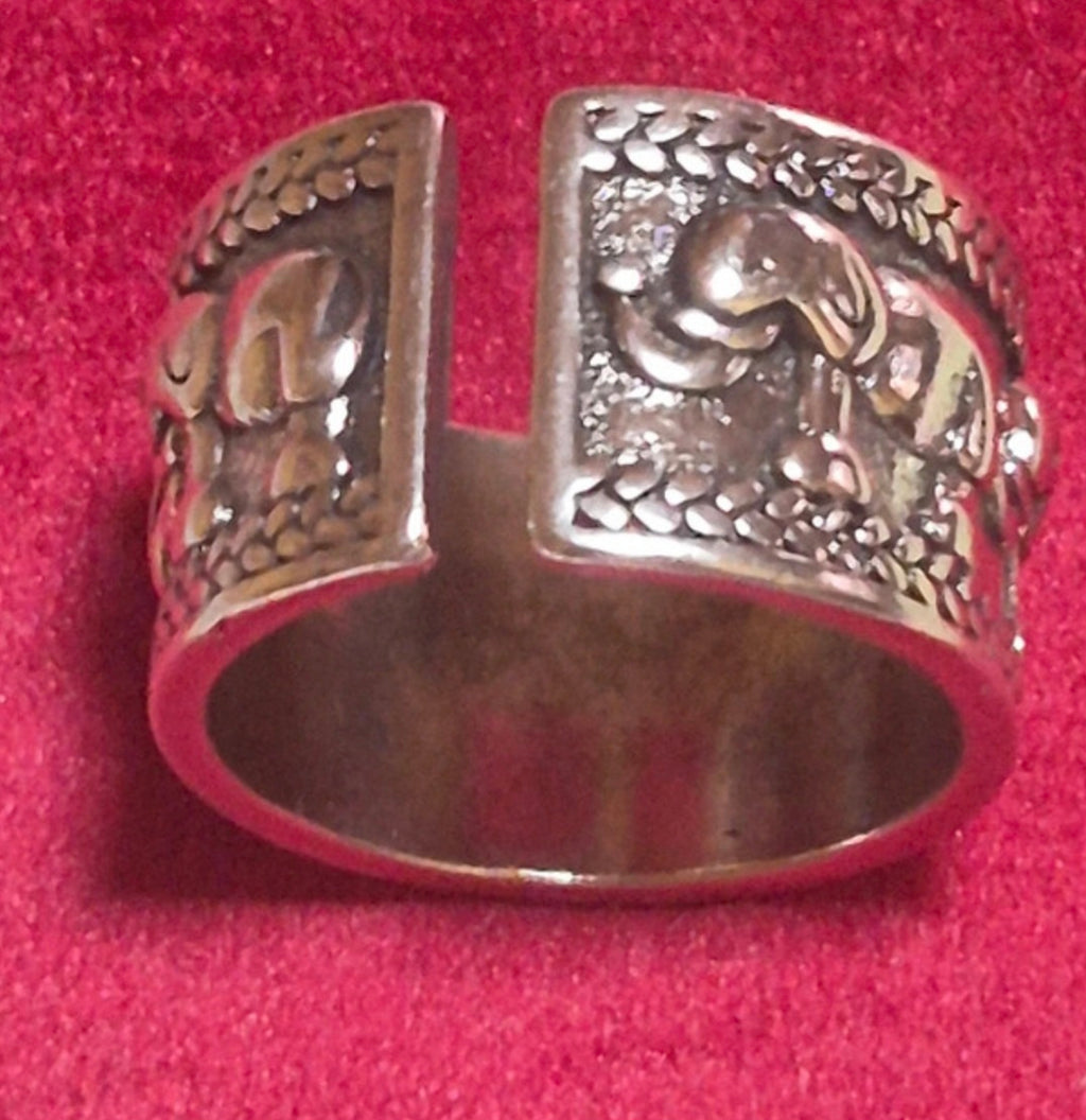 Vista frontal anillo vintage procesión de elefantes plata 925 boho chic | vaqueraspain