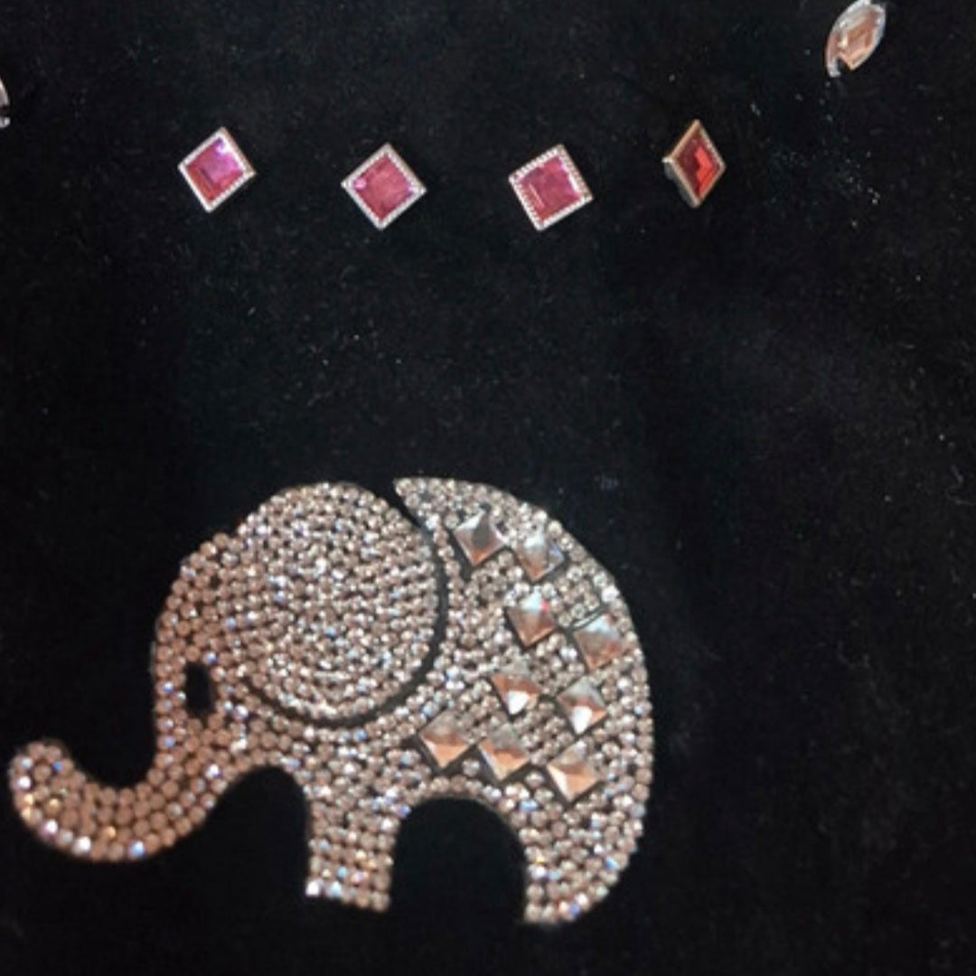 Vista frontal bolso tote elefante brillante antelina negra vintage | vaqueraspain