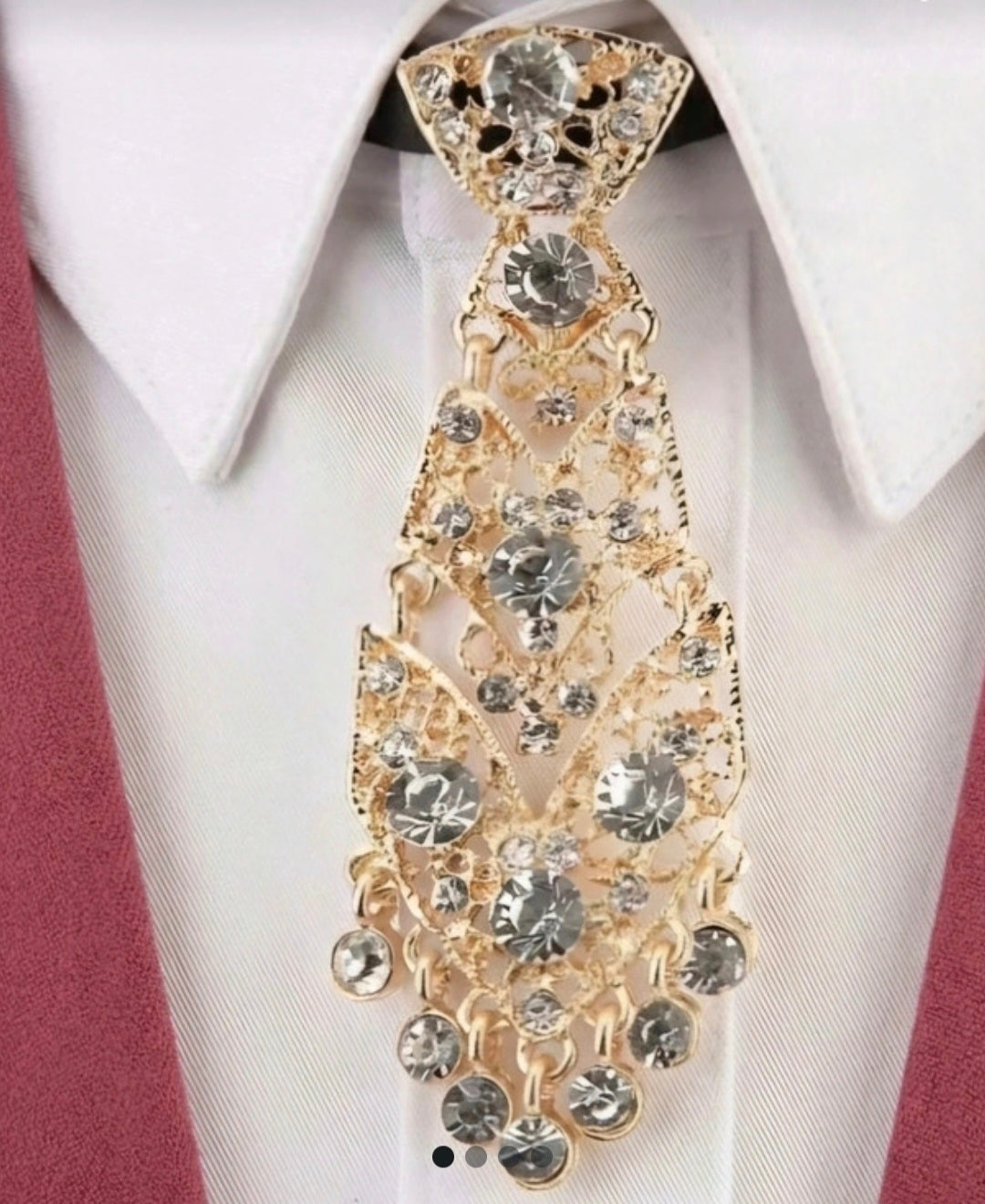 Vista frontal corbata joya dorada con strass plata boho chic | vaqueraspain