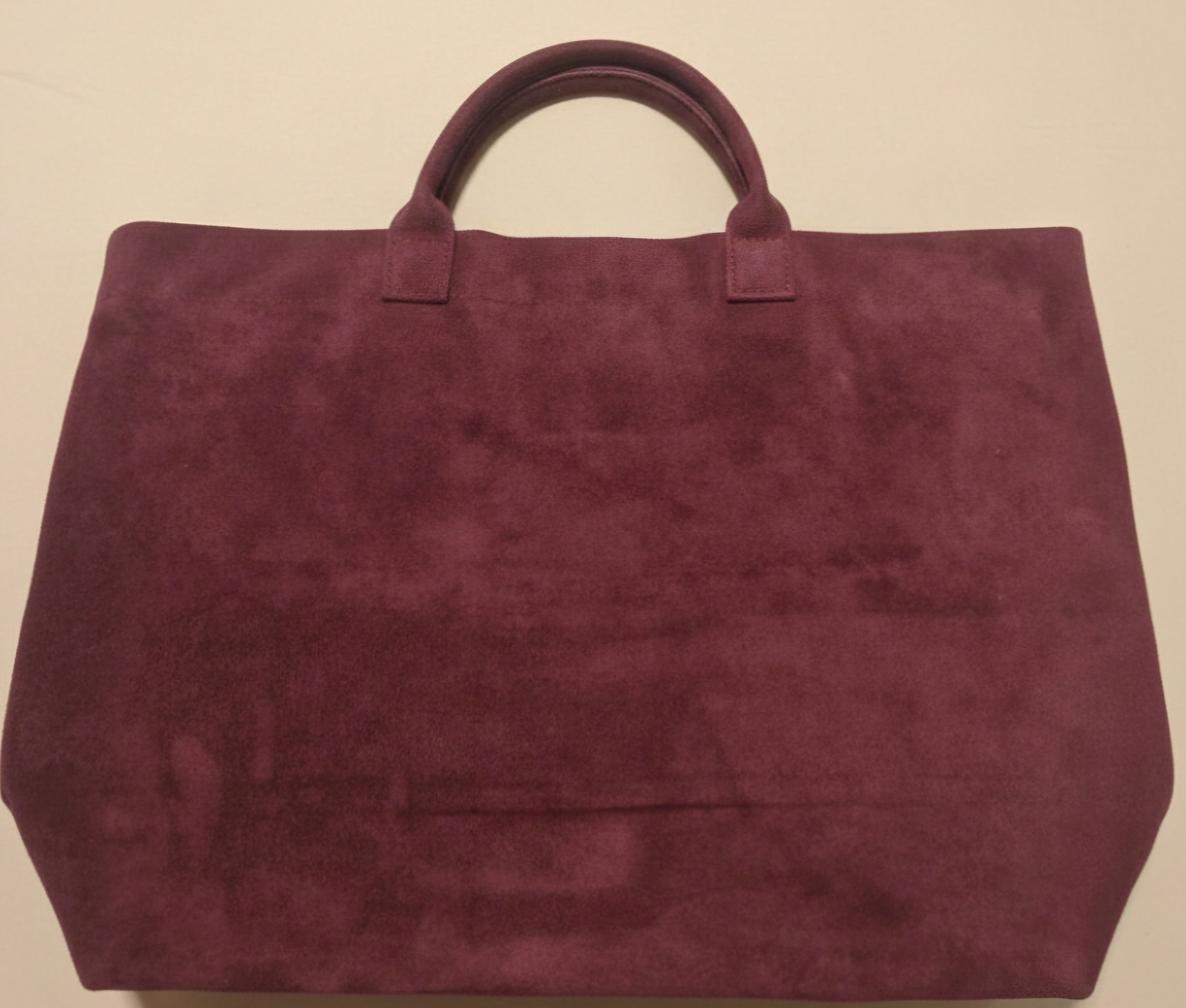 Bolso tote burdeos pantera negra detalle flores vista frontal - vaqueraspain