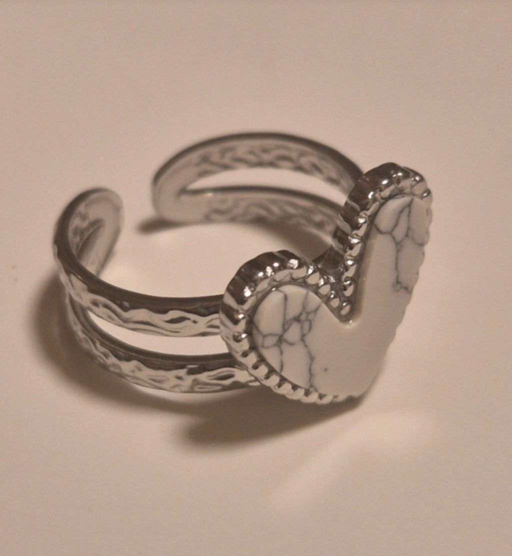 Vista lateral anillo bohemio turquesa blanca acero inoxidable | vaqueraspain