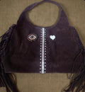 Vista lateral bolso tote bohemio ojo y corazón antelina marrón café | vaqueraspain