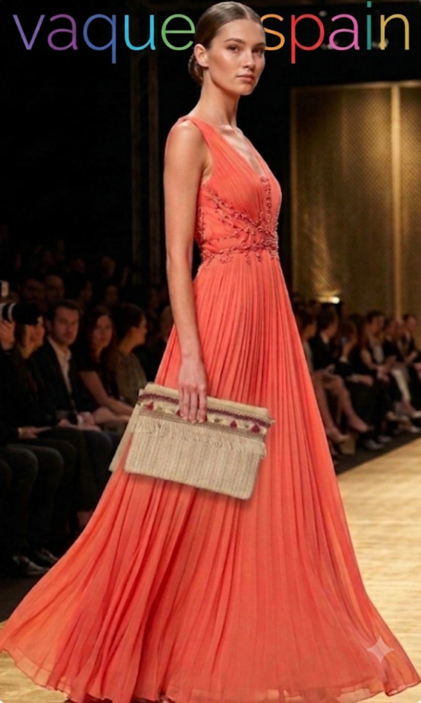 Bolso boho chic con pasamaneria granate y borlas