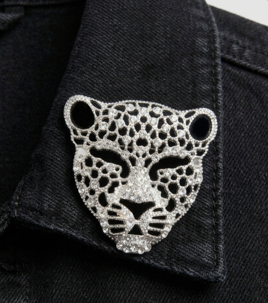 Broche vintage cabeza de felino plateada
