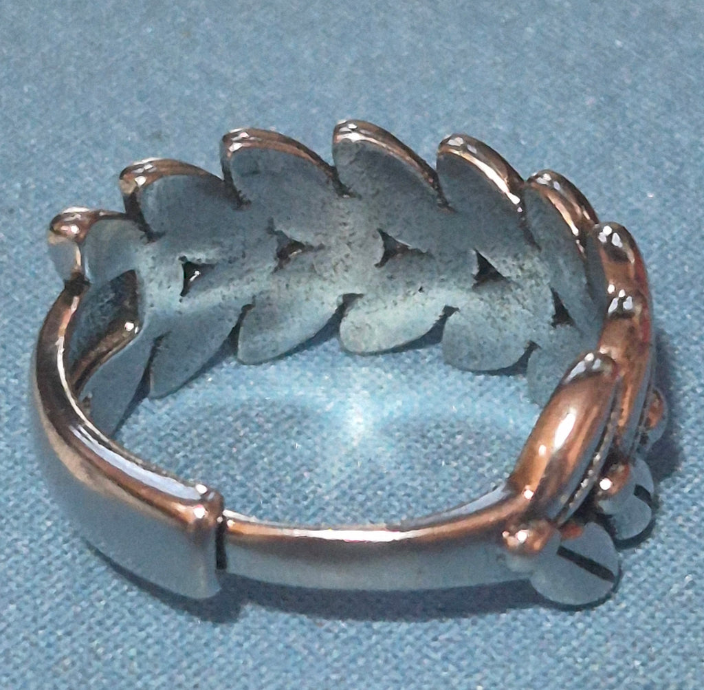 Vista lateral anillo ajustable bohemio corona laureles acero | vaqueraspain