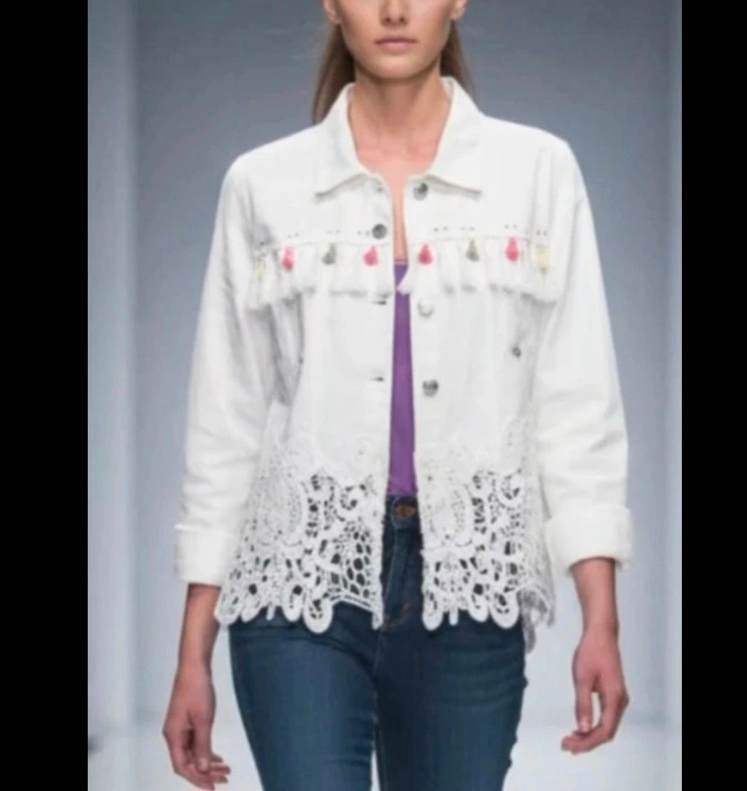 Chaqueta vaquera blanca bohemia talla L con borlas de colores boho chic | vaqueraspain