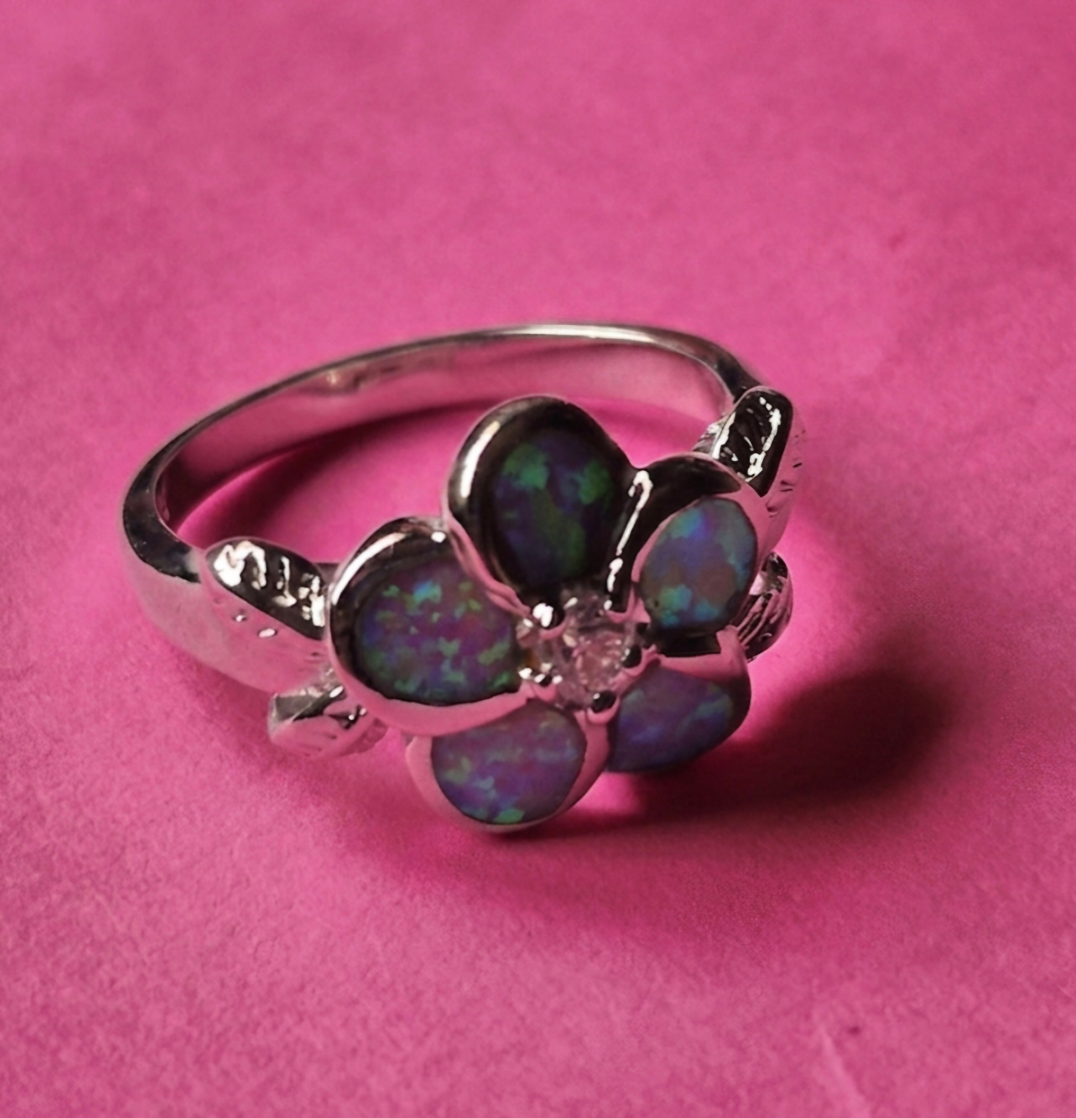 Anillo flor ópalo sintetico de plata 925