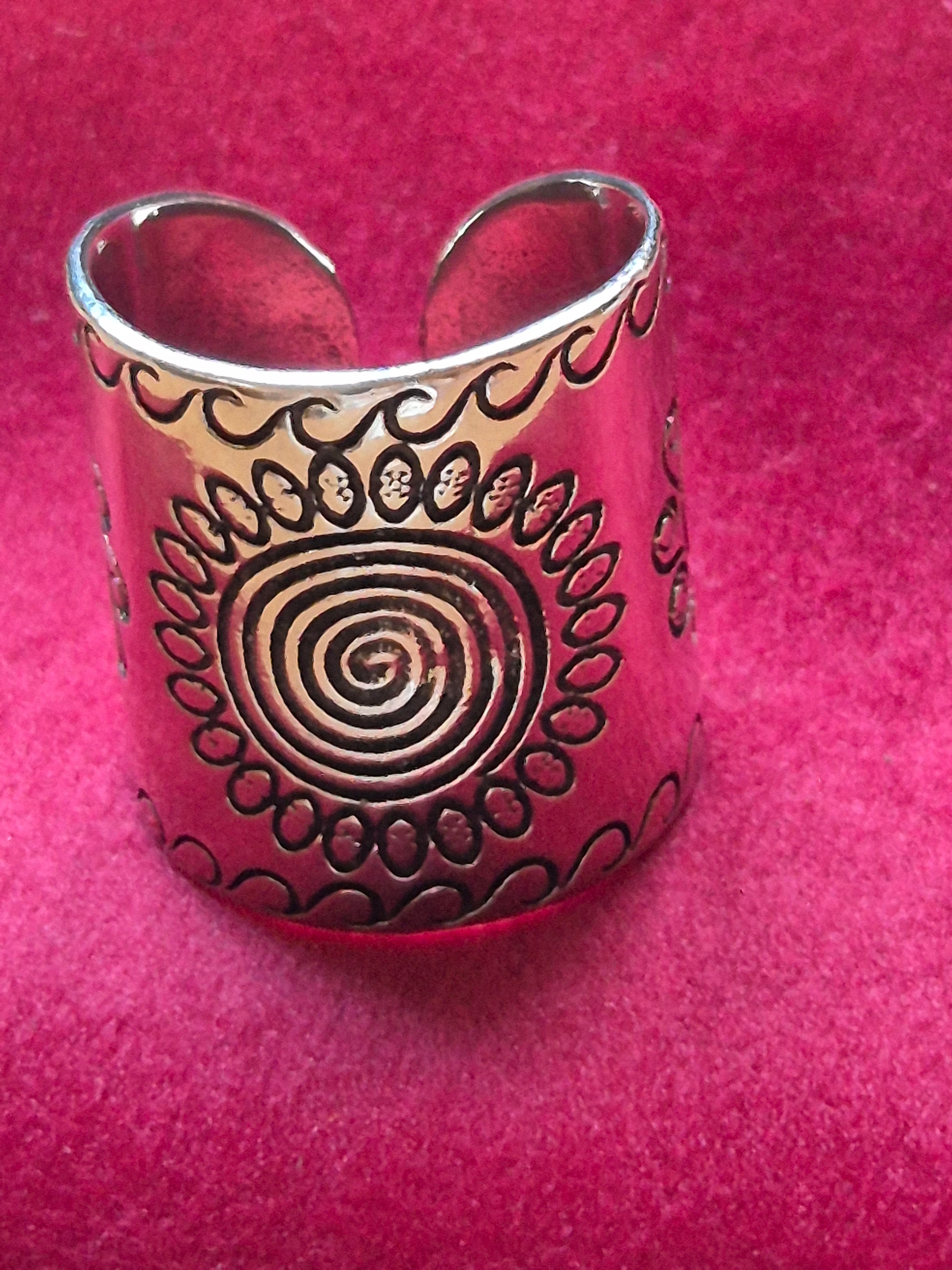 Anillo bohemio " Espiral" de plata 925.