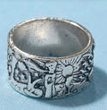 Anillo vintage acero El Principito sobre su asteroide con estrellas y planetas | vaqueraspain