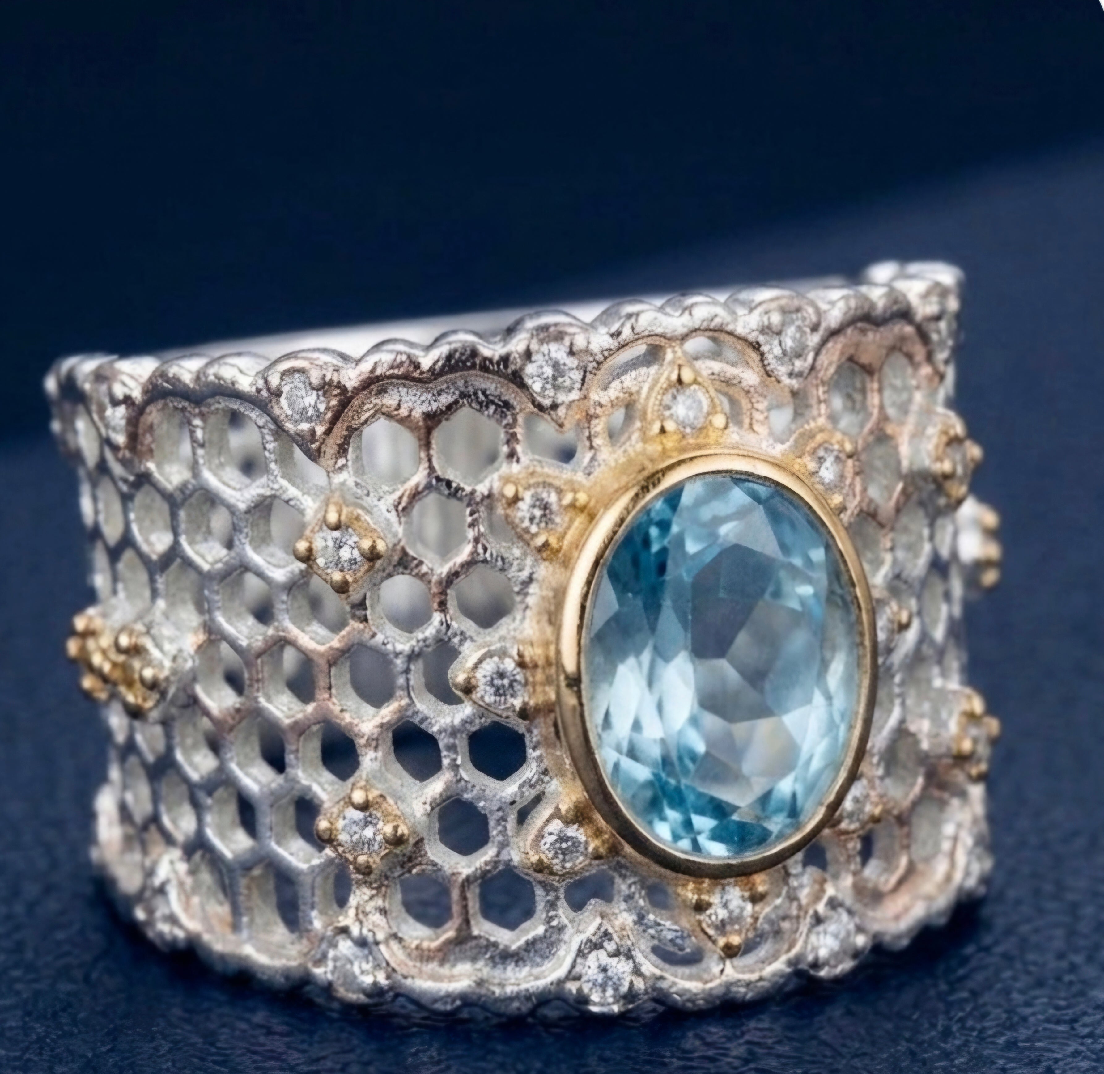 Anillo "panal de abeja" calado de plata 925