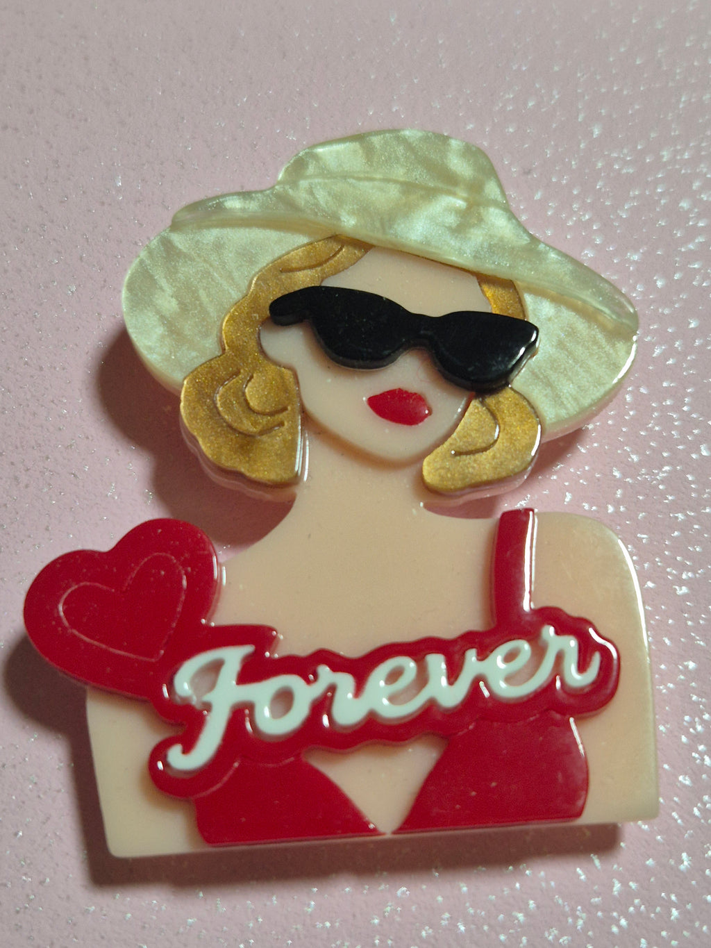 Broche retro mujer estilo pin-up