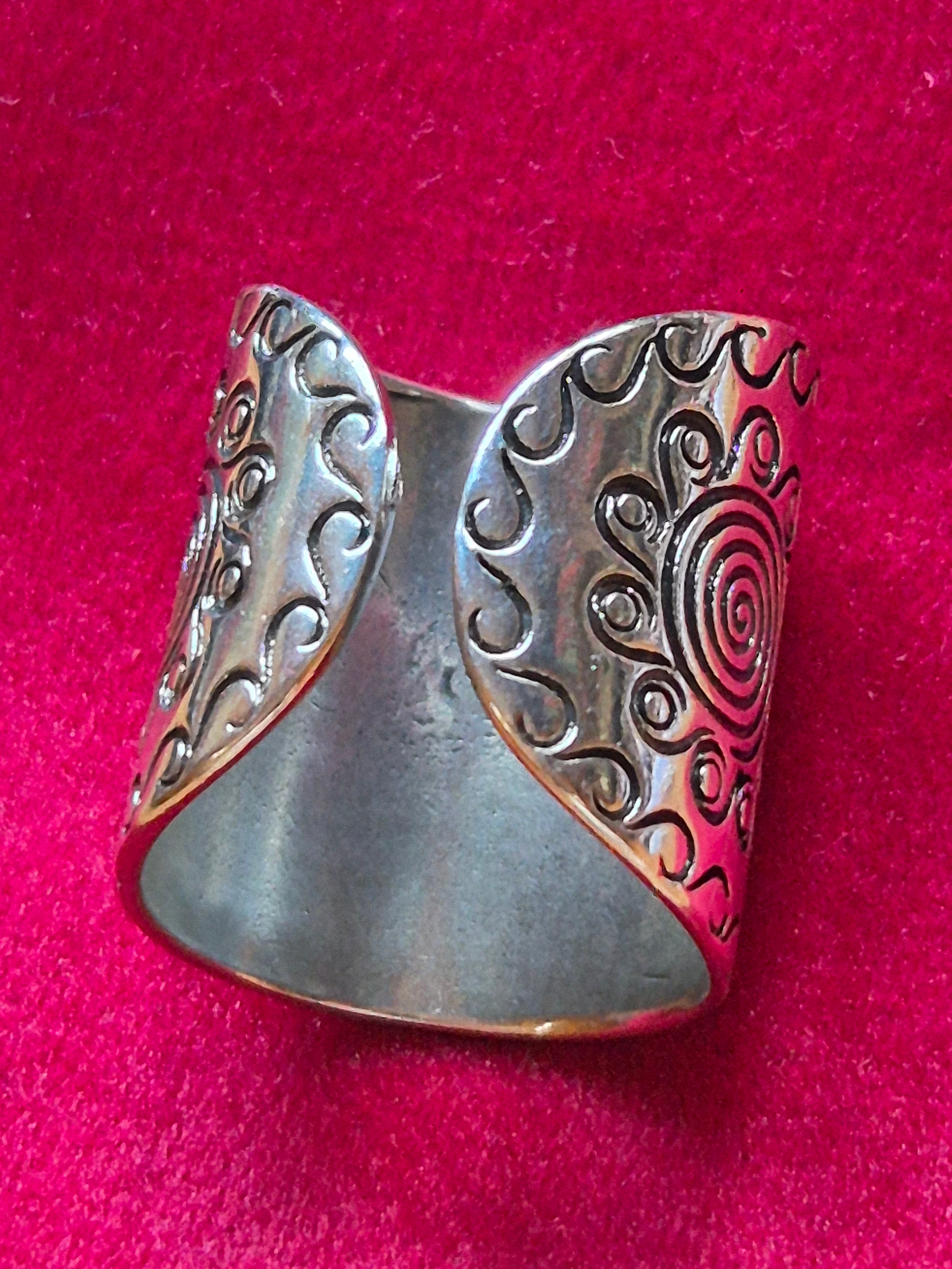 Anillo bohemio " Espiral" de plata 925.