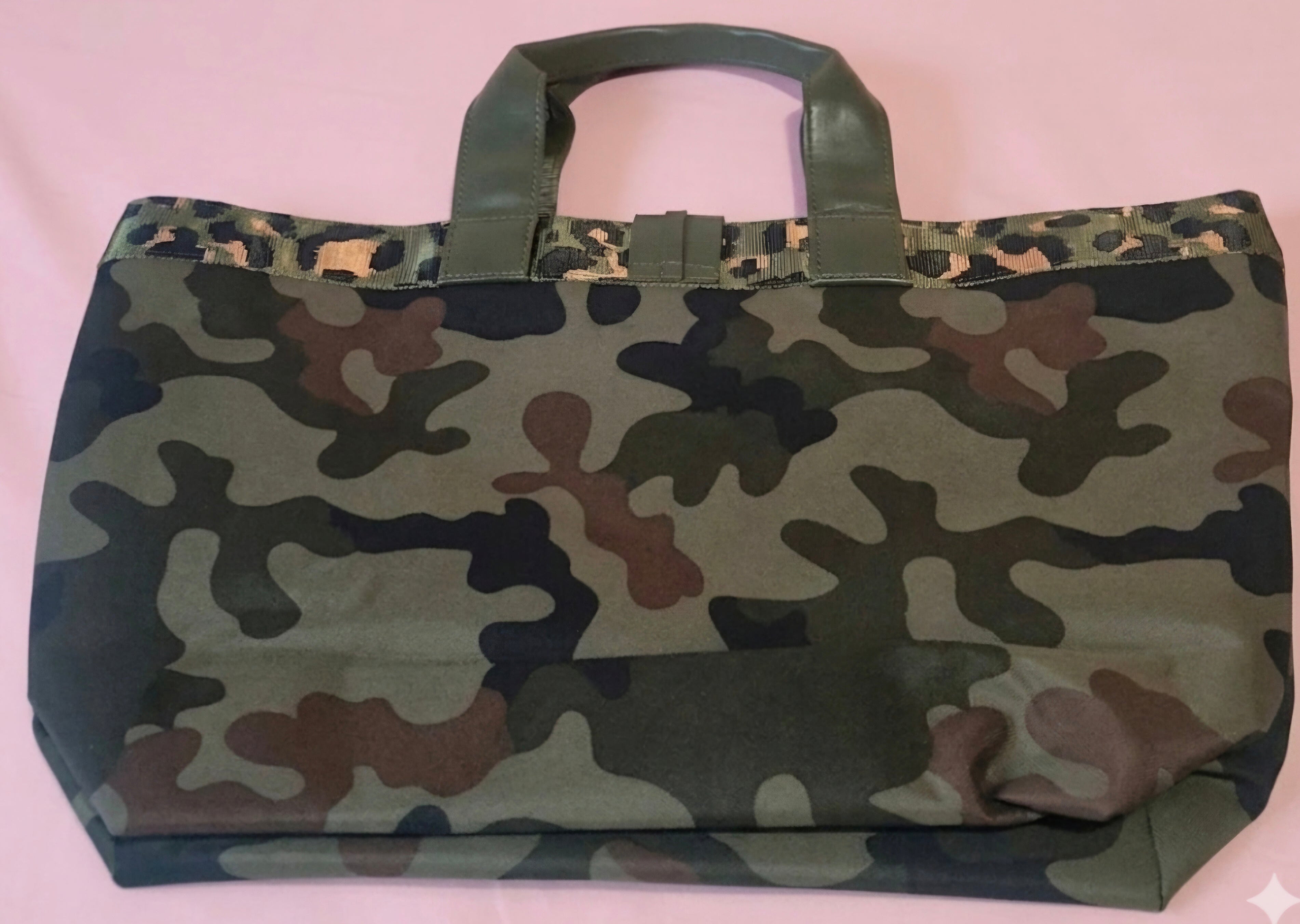 Vista lateral bolso tote camuflaje army chic bohemio vintage | vaqueraspain