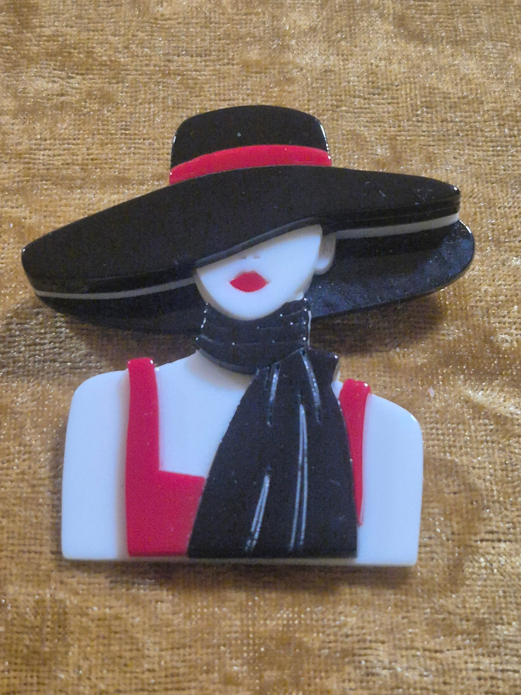 Broche boho chic mujer con pañuelo negro