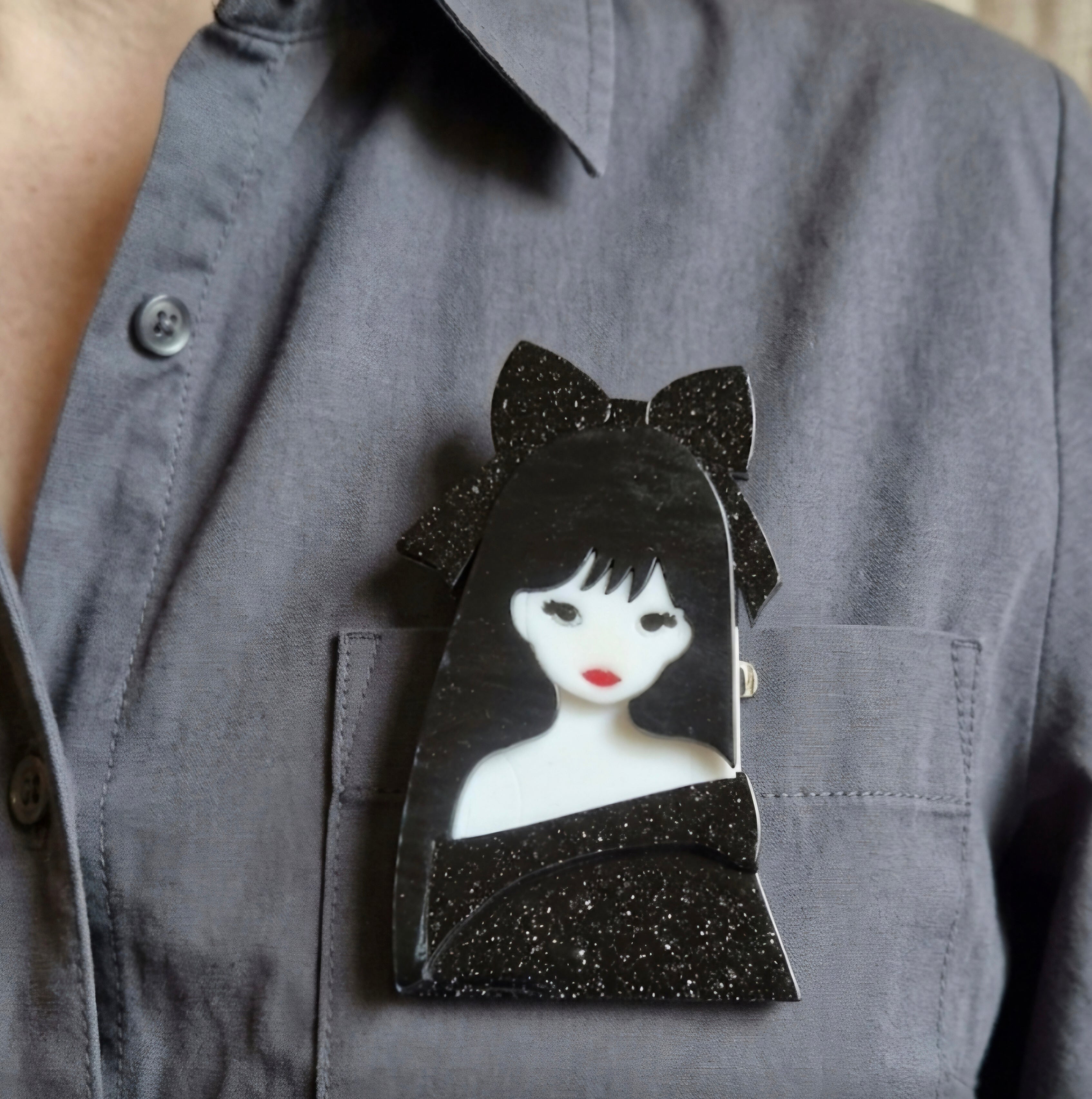 Broche vintage mujer con lazo