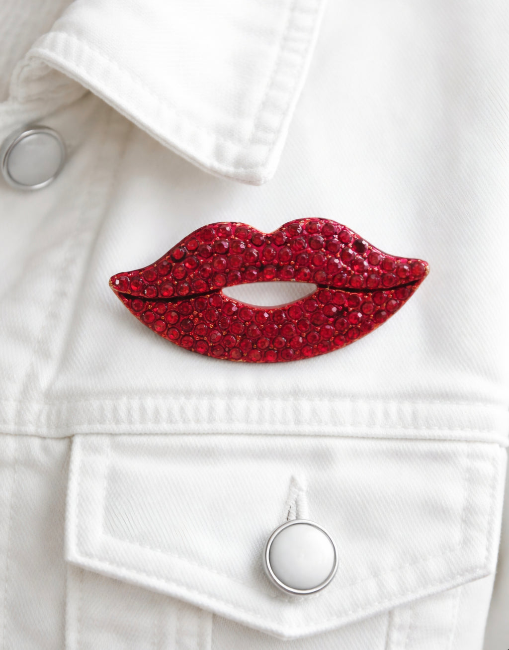 Broche labios rojos estilo retro pop art | vaqueraspain