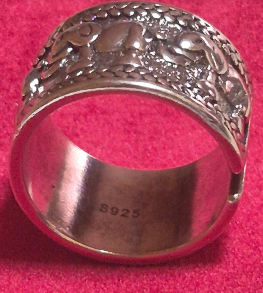 Vista lateral anillo étnico procesión de elefantes plata 925 | vaqueraspain