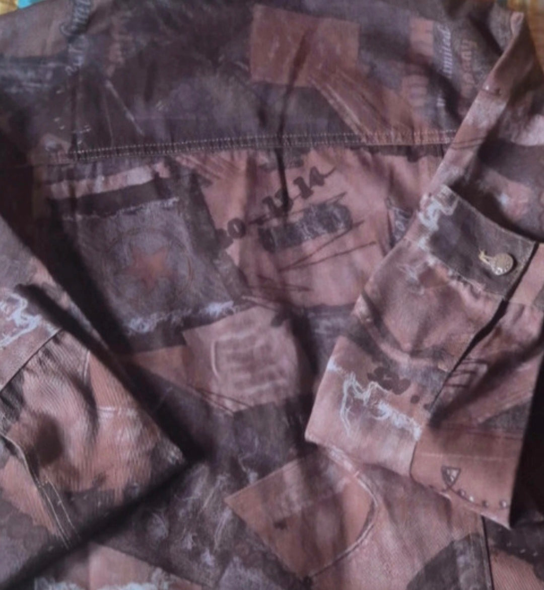 Vista lateral chaqueta denim marrón Starlight artesanal boho chic | vaqueraspain