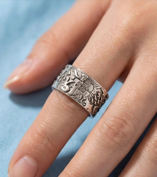Detalle El Principito y asteroide anillo vintage acero con estrellas | vaqueraspain