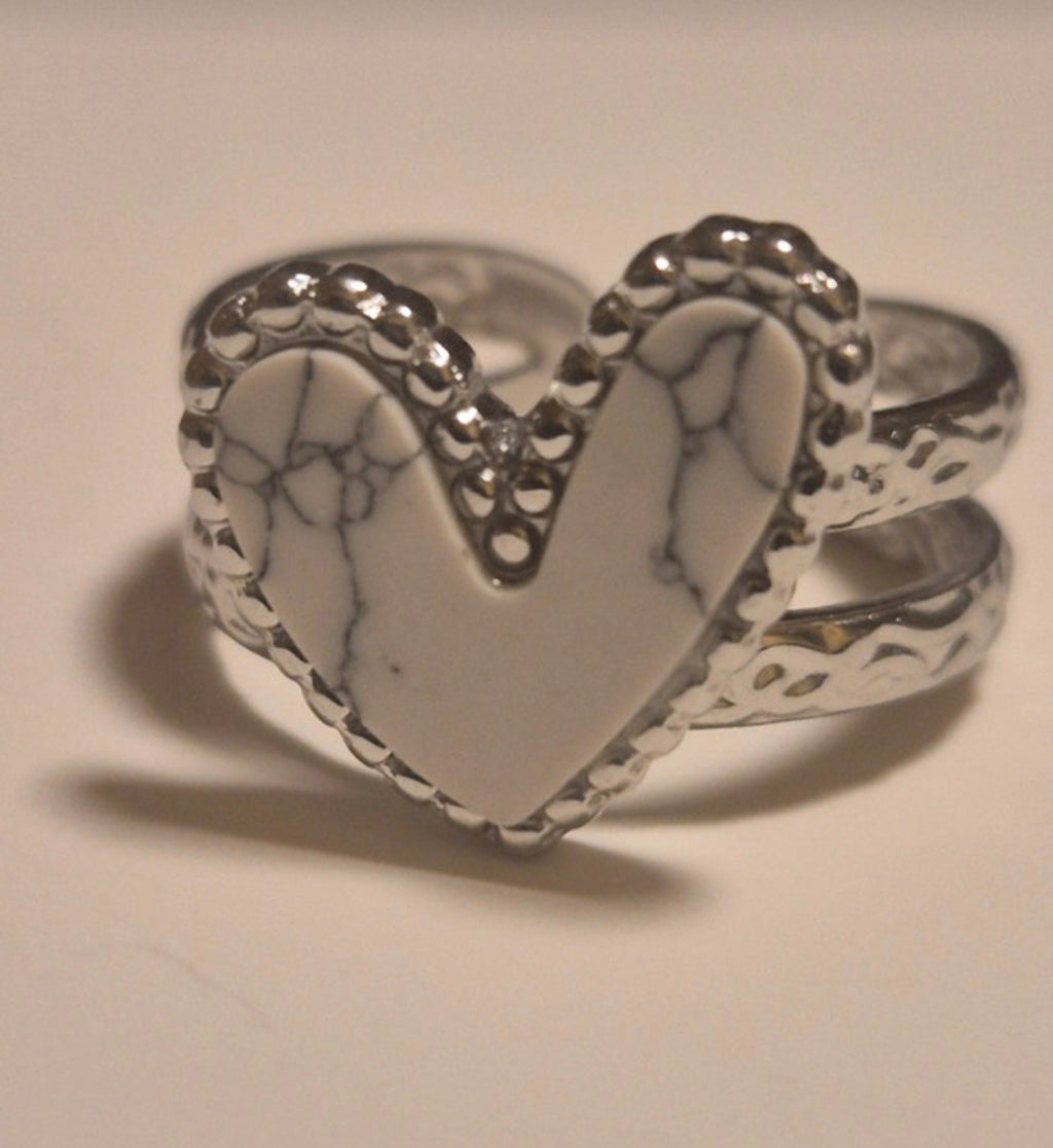 Detalle piedra turquesa blanca anillo bohemio acero inoxidable | vaqueraspain